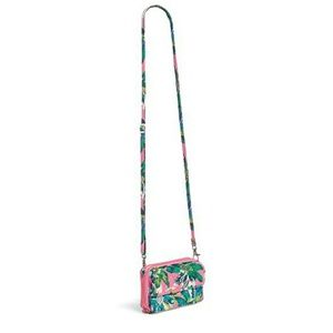 Vera Bradley Bags - Vera Bradley All in One Crossbody for iPhone 6 Vera Bradley Bags - Vera Bradley All in One Crossbody for iPhone 6